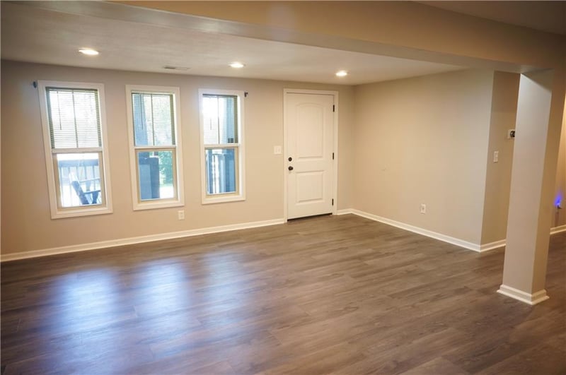 1000 Trail Ridge Dr, Independence, MO 64050