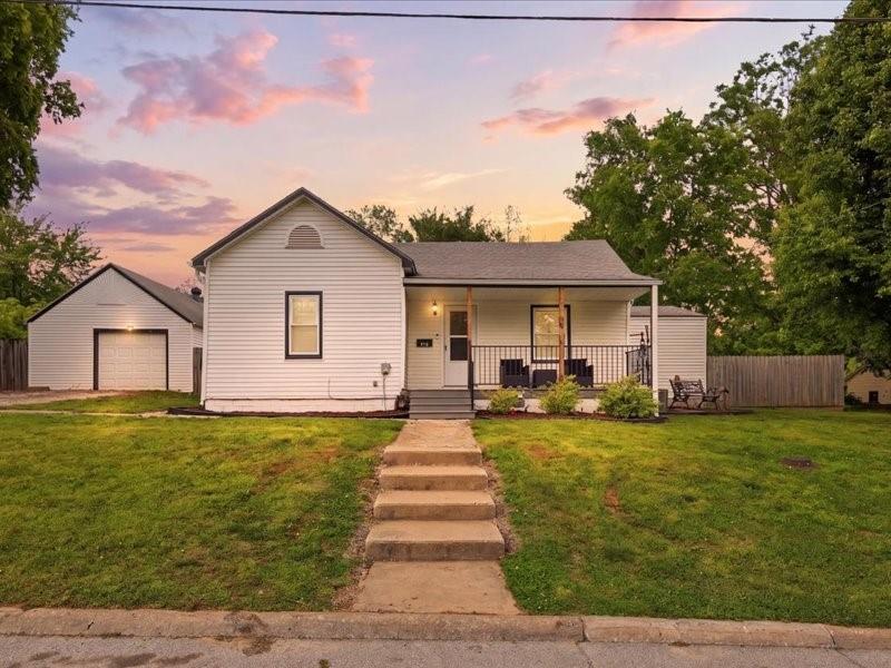115 Morse Ave, Bonner Springs, KS 66012