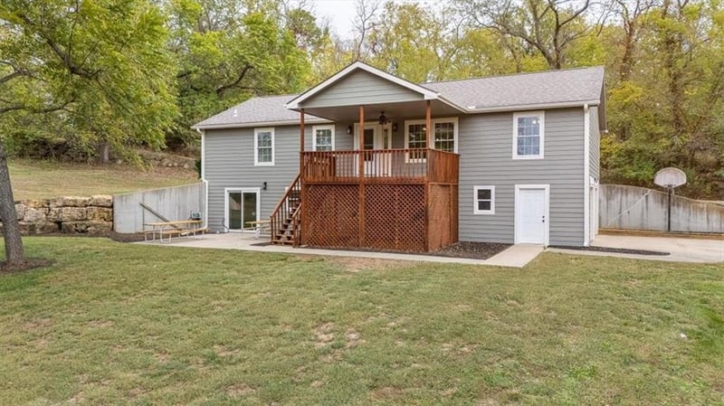 11750 46th St, Perry, KS 66073