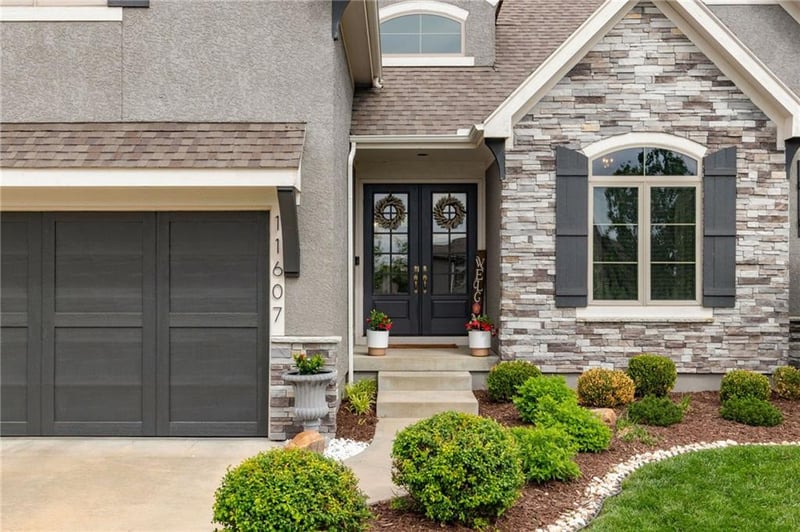 11607 158th Ter, Overland Park, KS 66221