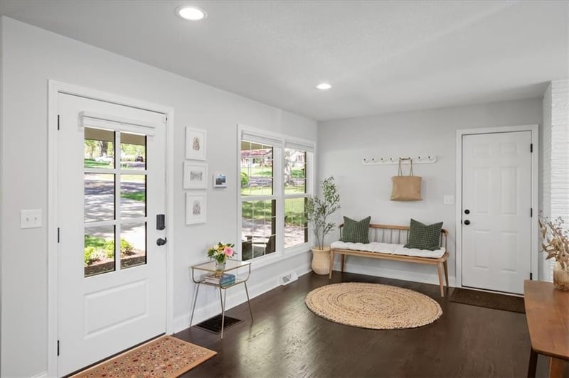 8601 Travis St, Overland Park, KS 66212