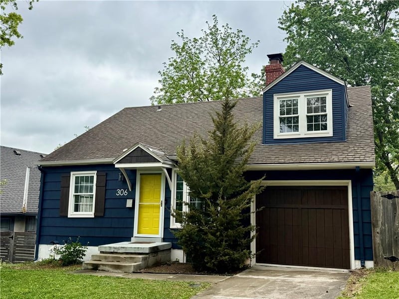 306 Dartmouth Rd, Kansas City, MO 64113