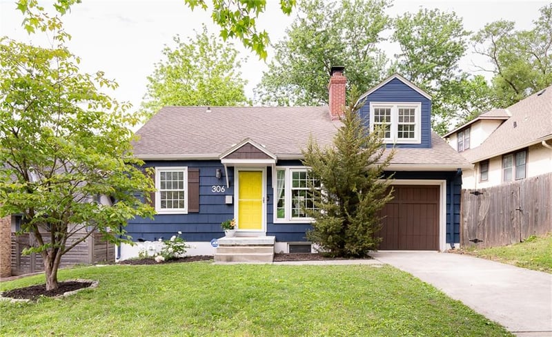 306 E Dartmouth Rd, Kansas City, MO 64113