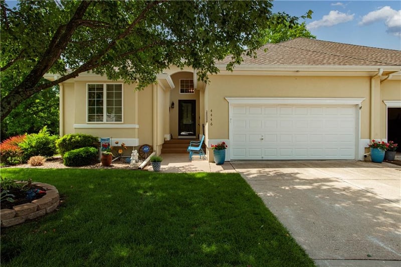4446 Davidson Dr, Independence, MO 64055
