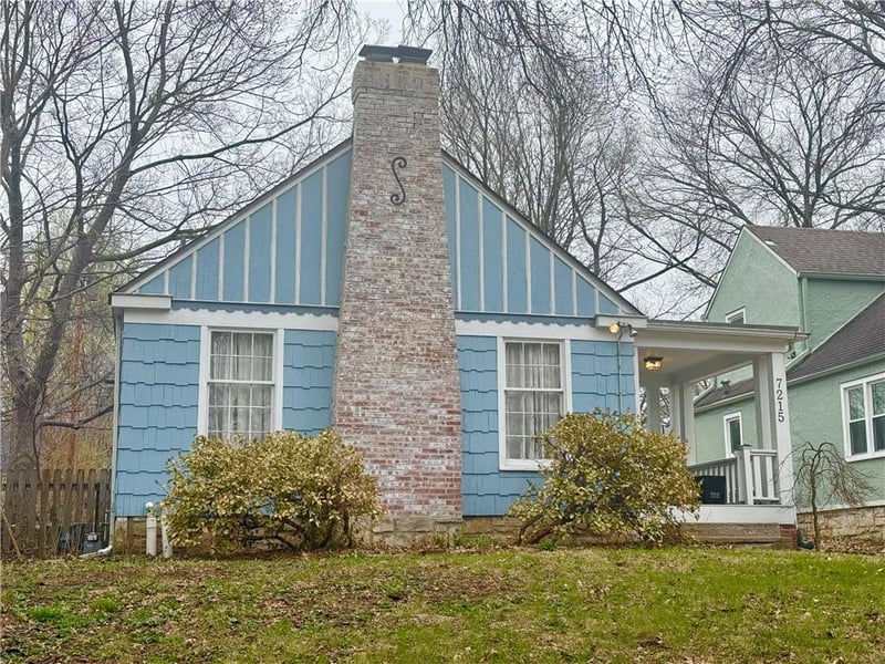 7215 Walnut St, Kansas City, MO 64114