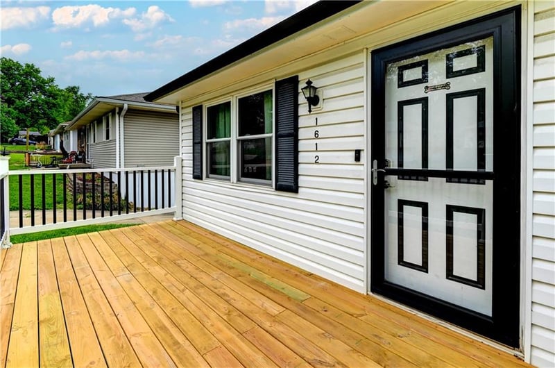 1612 Ponca Dr, Independence, MO 64058
