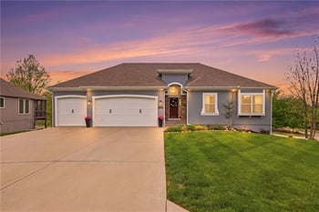 10512 N Euclid Ave, Kansas City, MO 64155