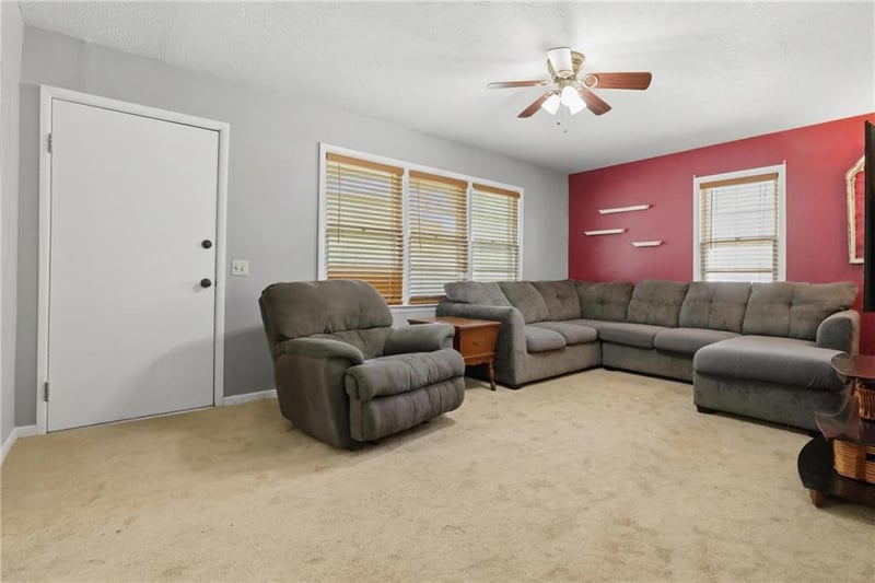 504 Curtis St, Olathe, KS 66061