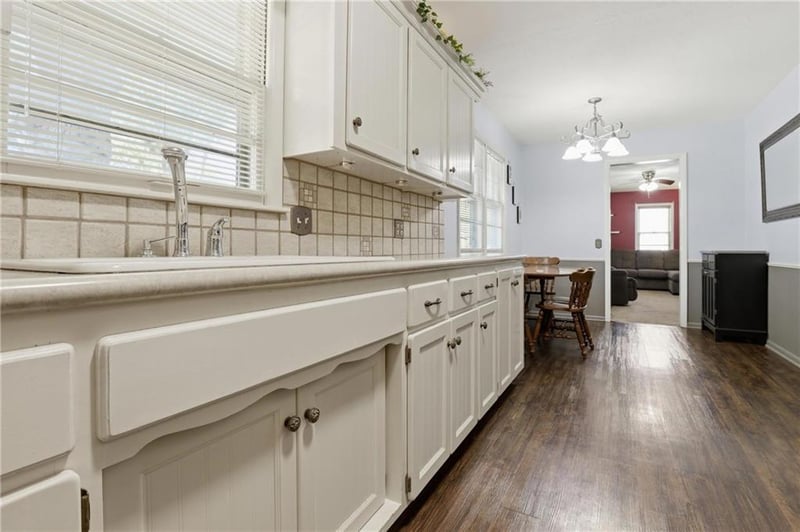 504 Curtis St, Olathe, KS 66061