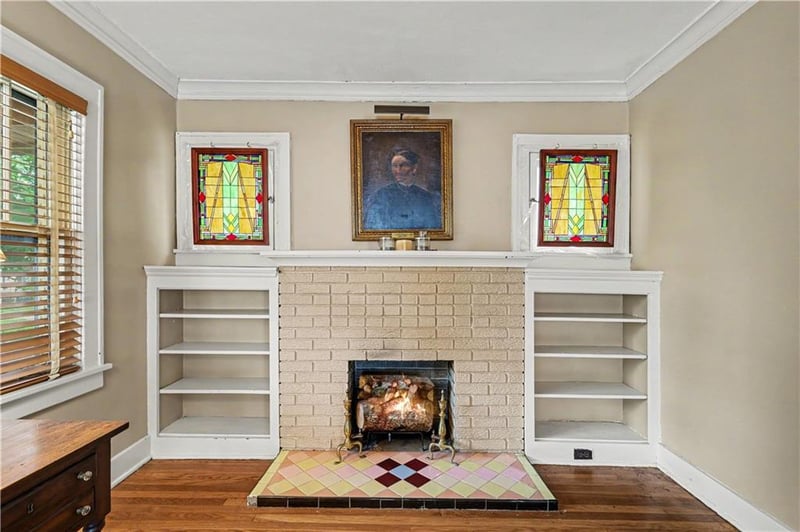 4100 Roanoke Rd, Kansas City, MO 64111
