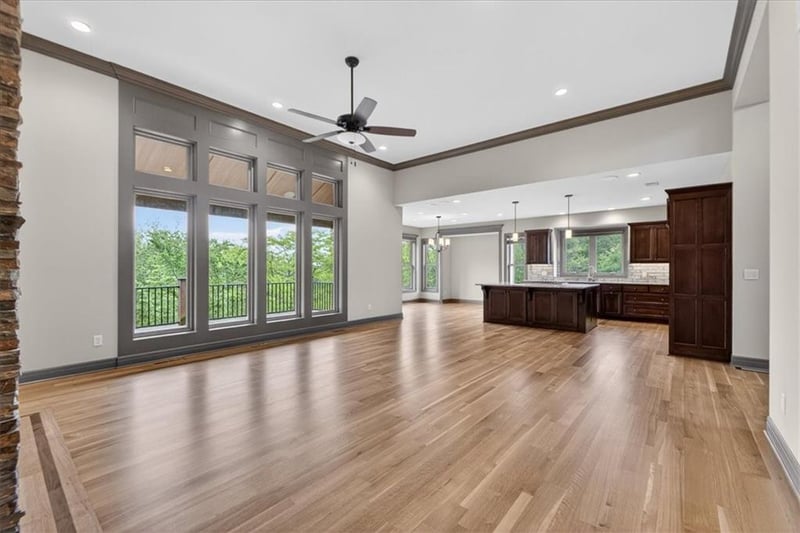 1928 NE Parks Summit Blvd, Lee's Summit, MO 64064