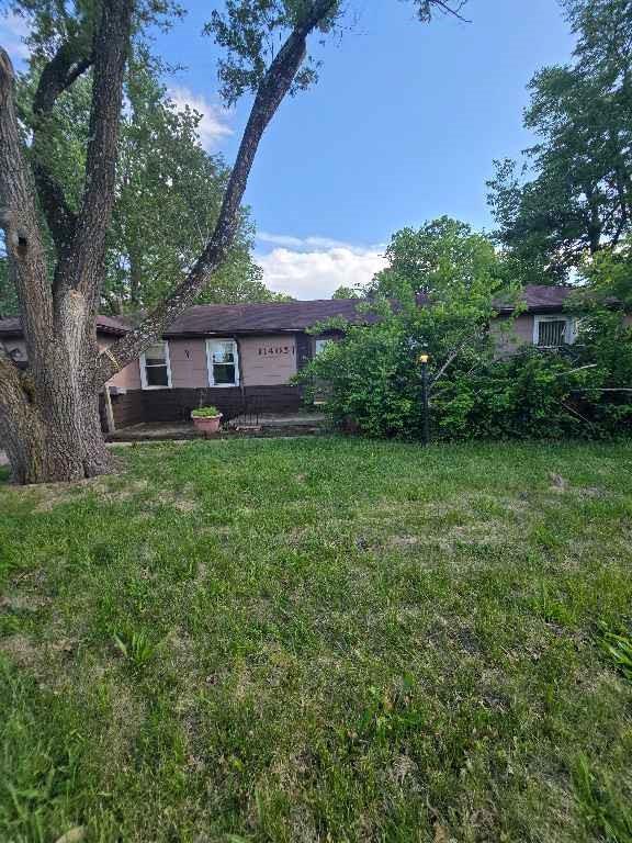 11405 83rd St, Raytown, MO 64138
