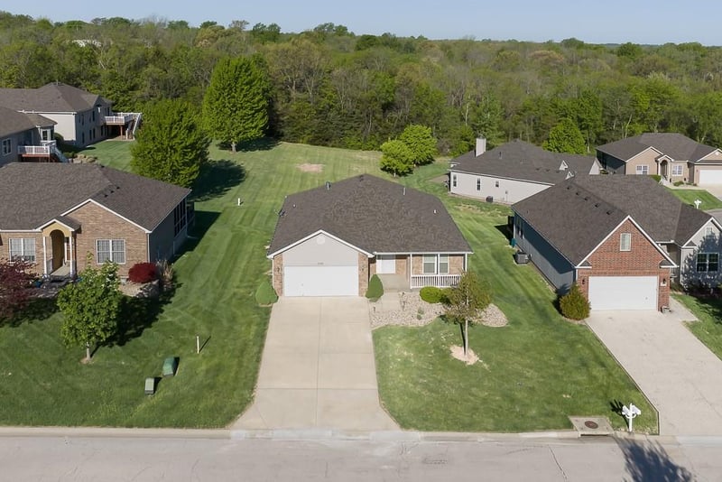 2502 100th Ter, Kansas City, KS 66109