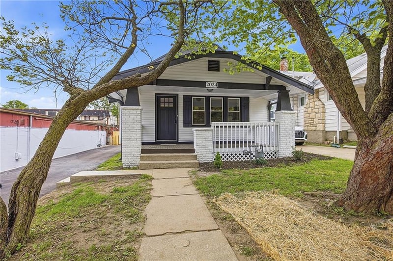 2024 32nd St, Kansas City, KS 66104
