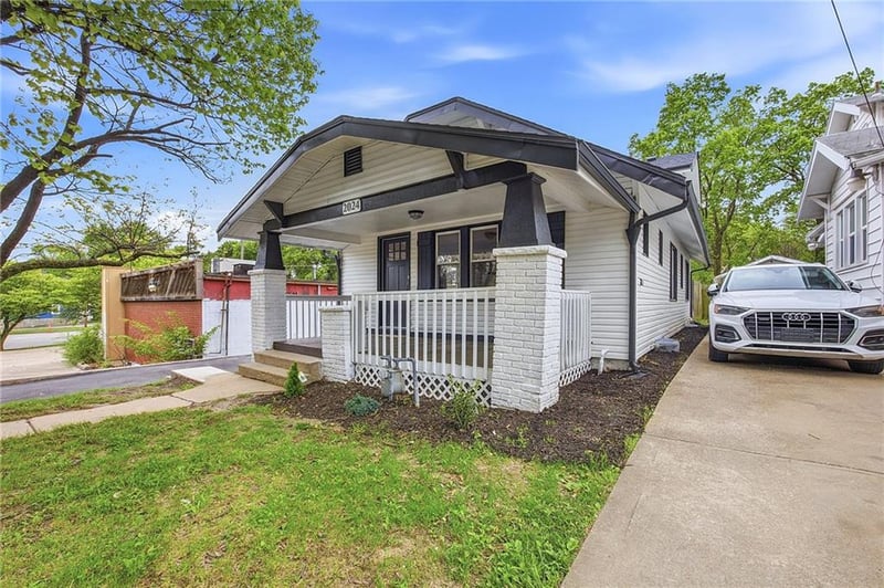 2024 32nd St, Kansas City, KS 66104