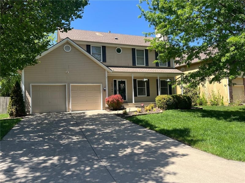 15516 Glenwood Ave, Overland Park, KS 66223