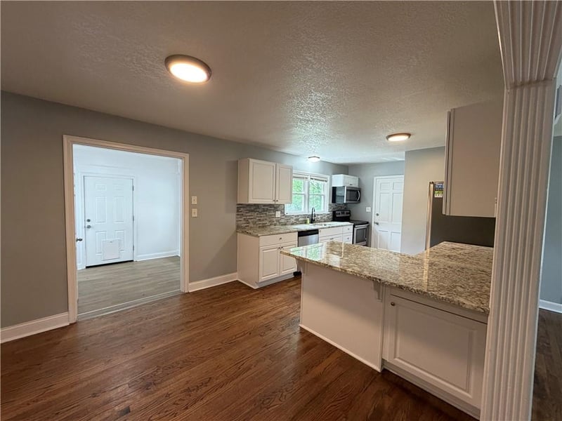 9612 Holmes Rd, Kansas City, MO 64131