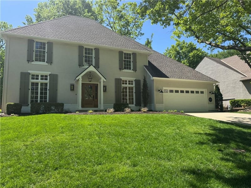 10107 121st St, Overland Park, KS 66213