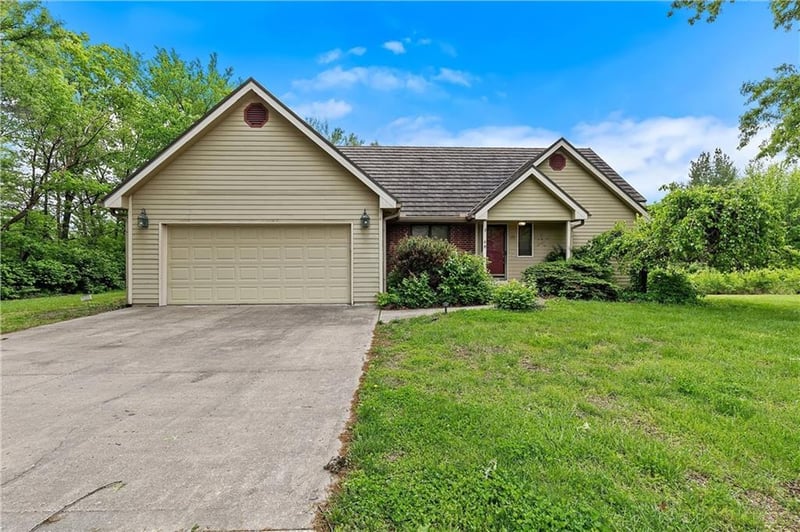 109 Allison Ct, Lawson, MO 64062