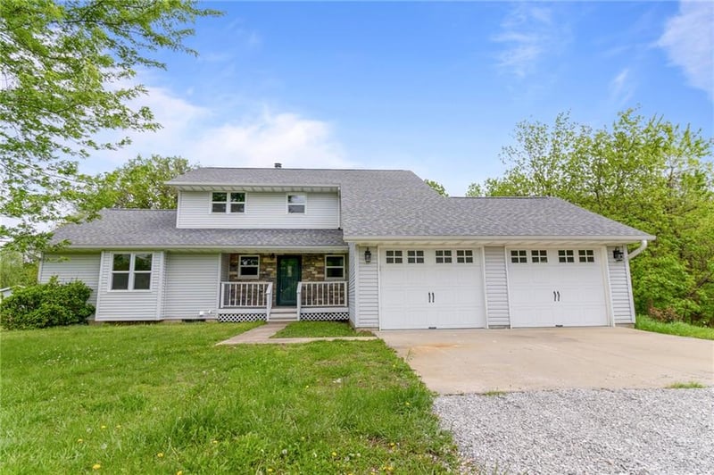 20 750th Rd, Warrensburg, MO 64093