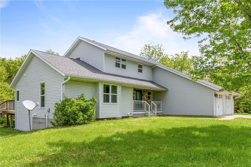 20 750th Rd, Warrensburg, MO 64093