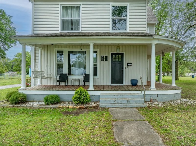 618 Maple St, Columbus, KS 66725