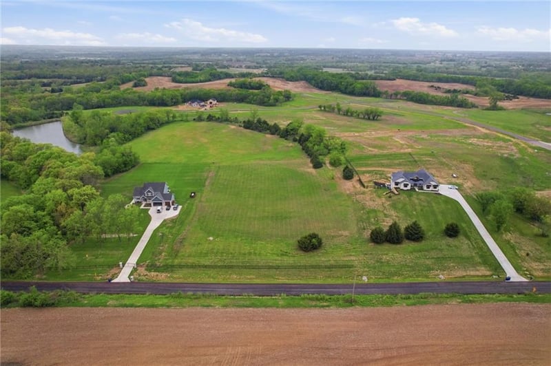 Stillwell Rd, Bonner Springs, KS 66012