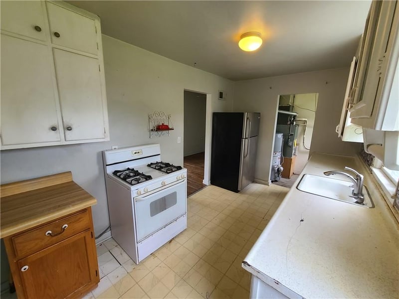 103 Grant Dr, Warrensburg, MO 64093