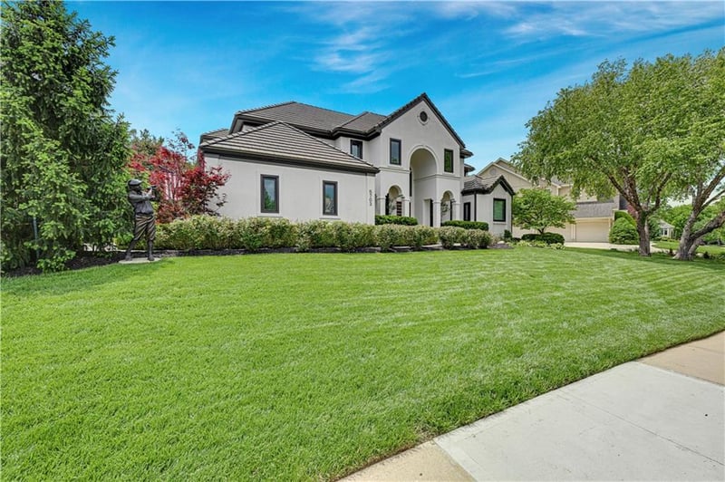 5703 W 128th St, Overland Park, KS 66209