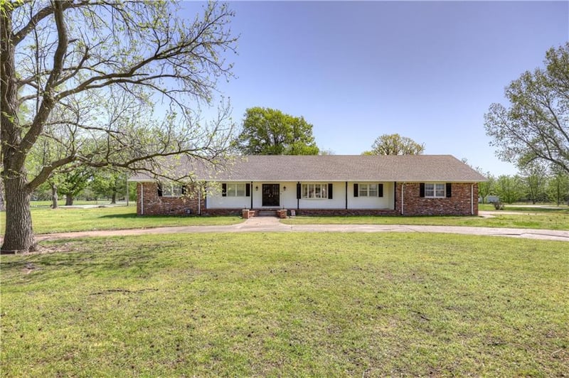 710 Vermont Ave, Columbus, KS 66725