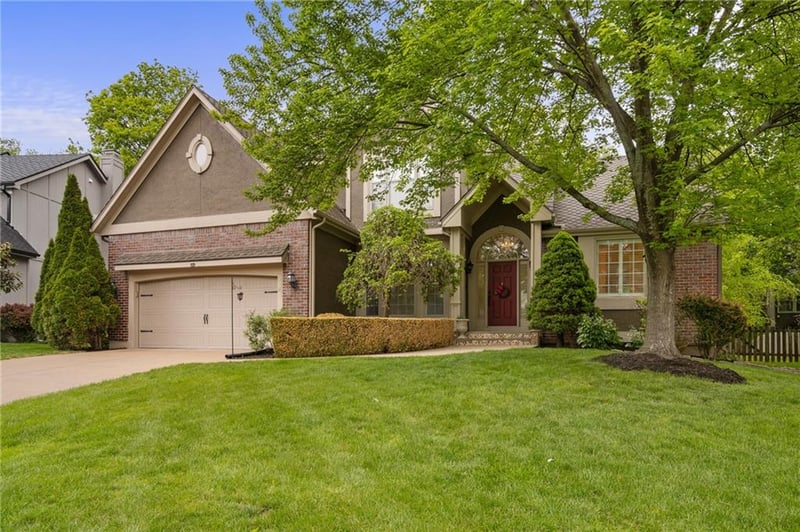 13201 Ballentine St, Overland Park, KS 66213