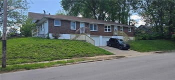 1301-1303 Topping Ave, Kansas City, MO 64126