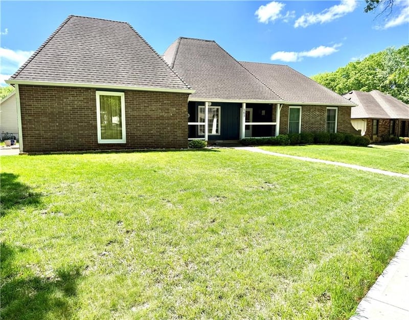 563 129th Ter, Kansas City, MO 64145