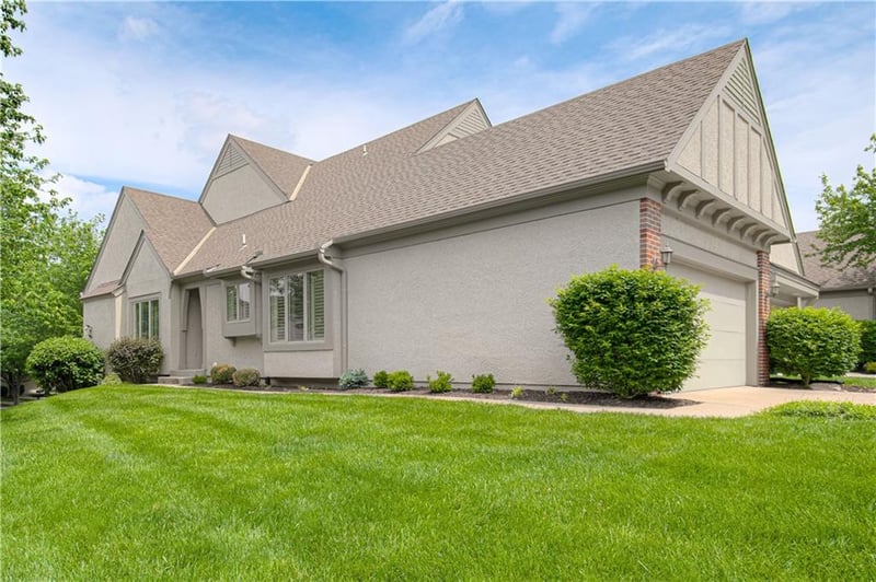 7226 144th Ter, Overland Park, KS 66223