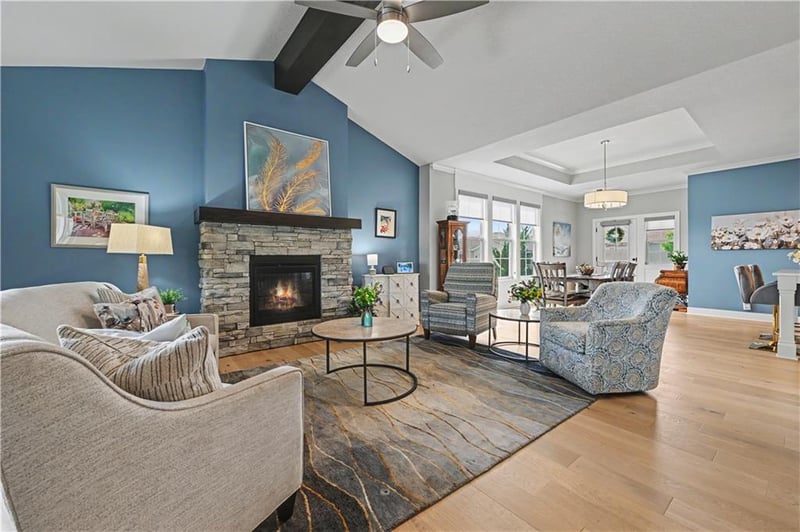 21909 82nd Ter, Lenexa, KS 66220