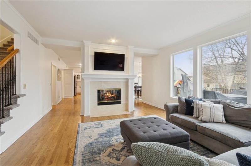 5104 W 158th St, Overland Park, KS 66224