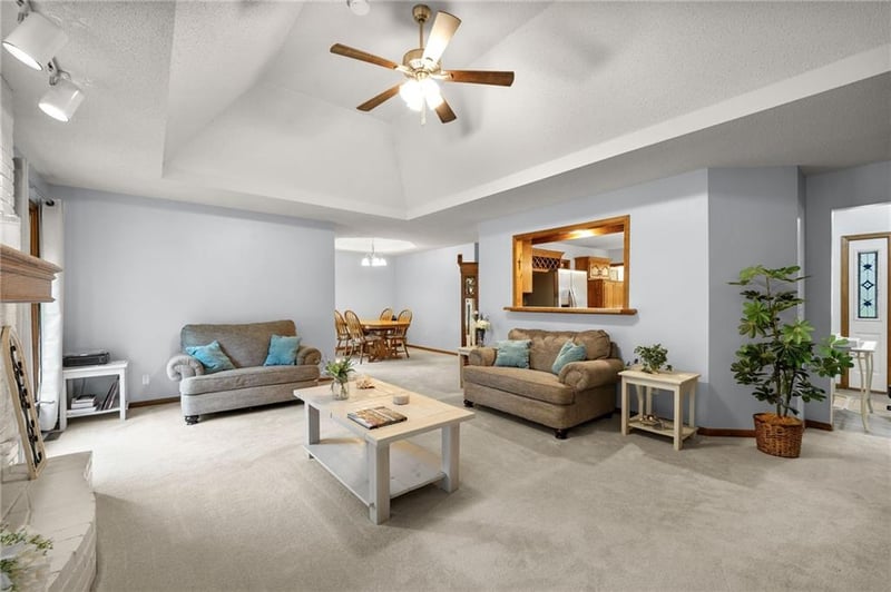 503 Larkin Ct, Warrensburg, MO 64093