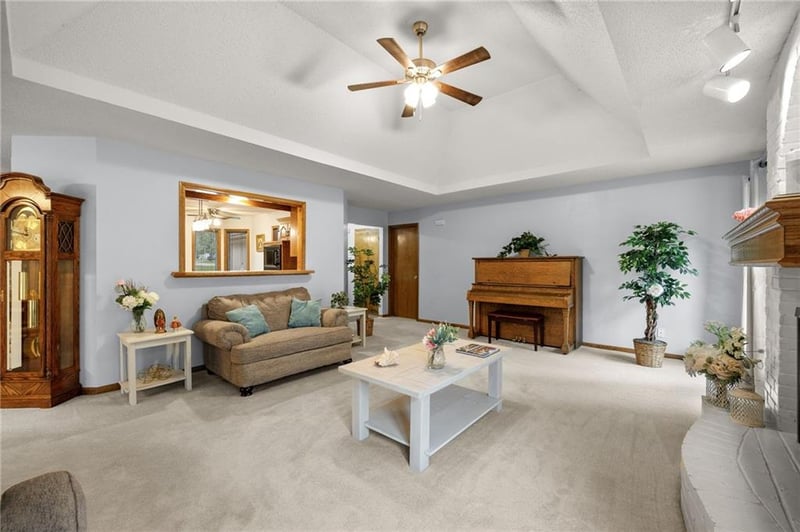 503 Larkin Ct, Warrensburg, MO 64093