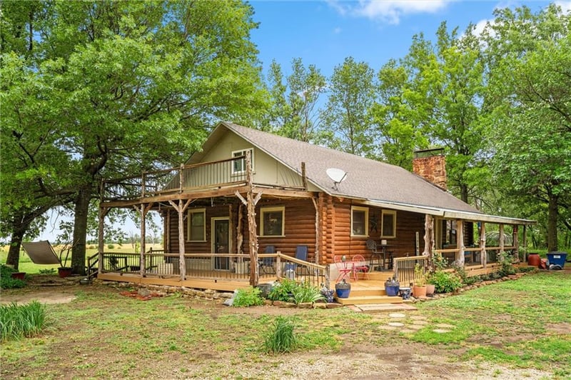 6084 2700 Rd, Elk City, KS 67344