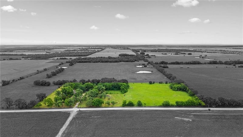 6084 2700 Rd, Elk City, KS 67344