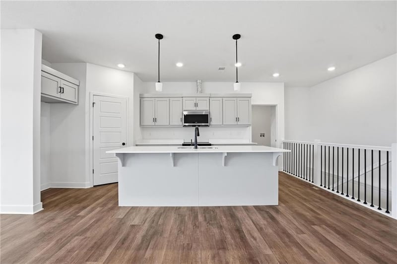 1225 Windbreak Dr, Lee's Summit, MO 64081