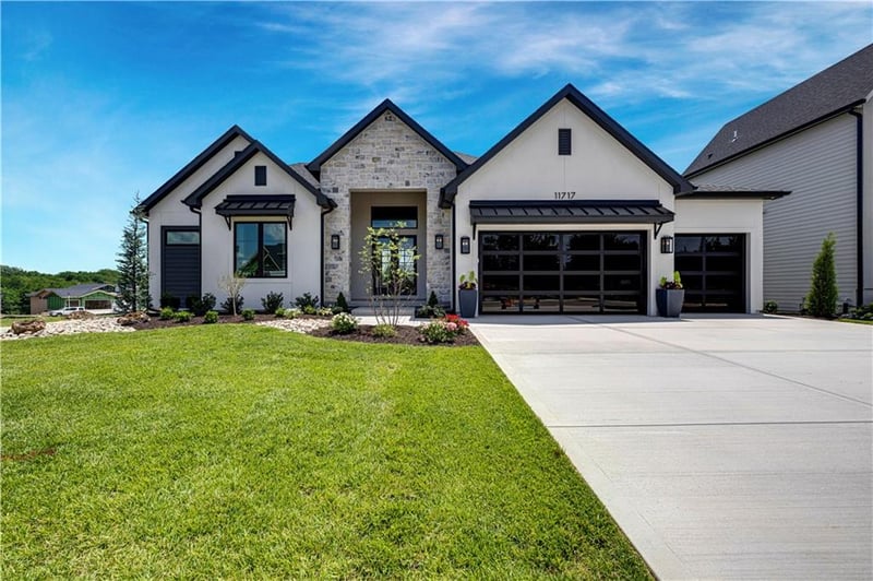 11717 181st St, Overland Park, KS 66013