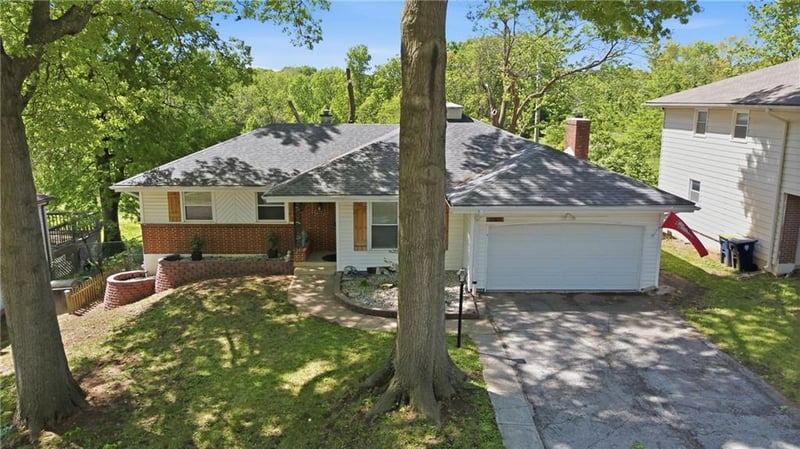 4501 105th St, Kansas City, MO 64137