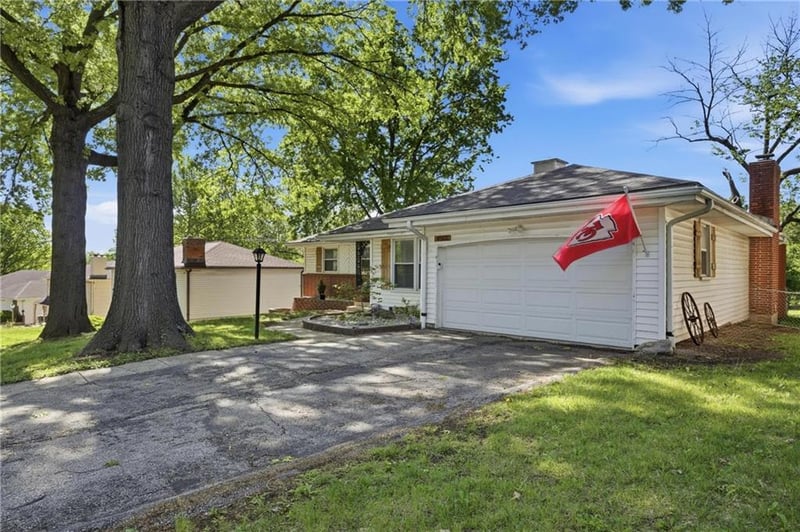 4501 105th St, Kansas City, MO 64137
