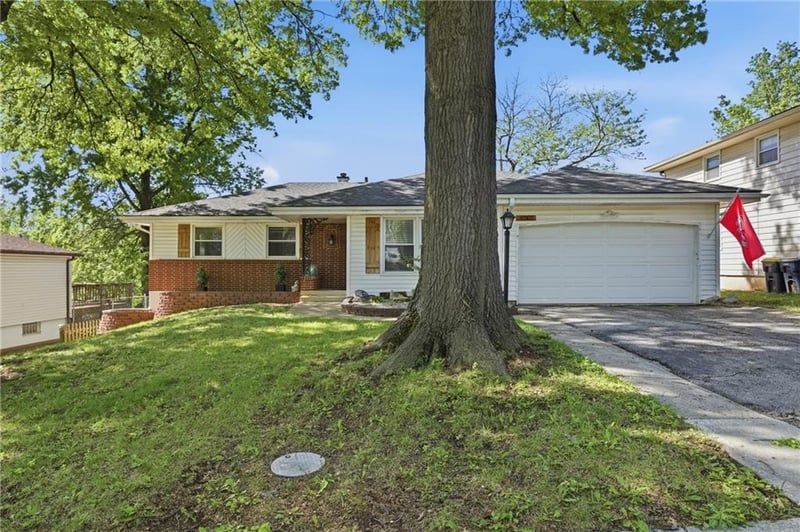 4501 105th St, Kansas City, MO 64137