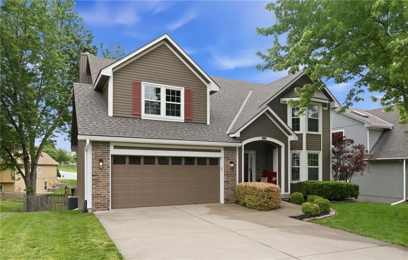 7511 N Palmer Ave, Kansas City, MO 64158