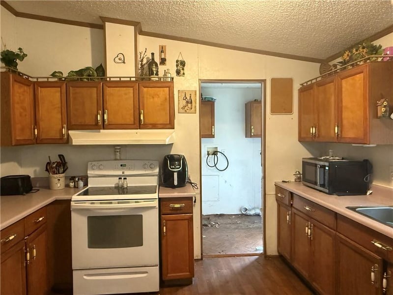 401 W Larch St, Cherokee, KS 66724