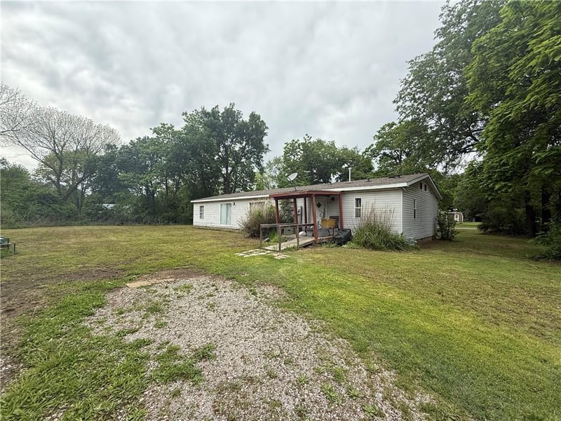 401 W Larch St, Cherokee, KS 66724