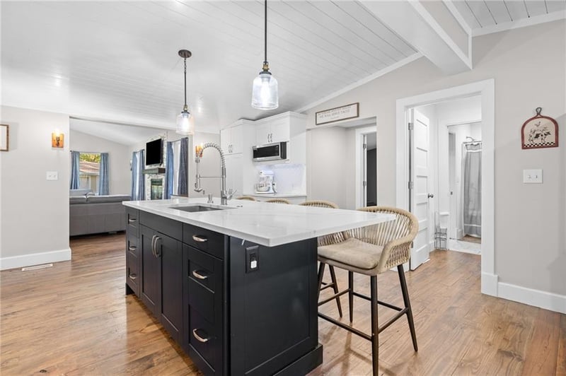 10908 Outer Belt Rd, Lone Jack, MO 64070