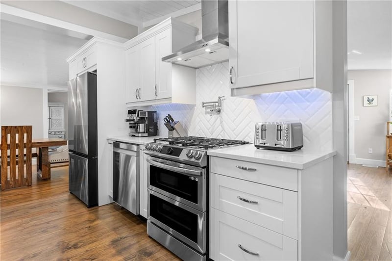 10908 Outer Belt Rd, Lone Jack, MO 64070